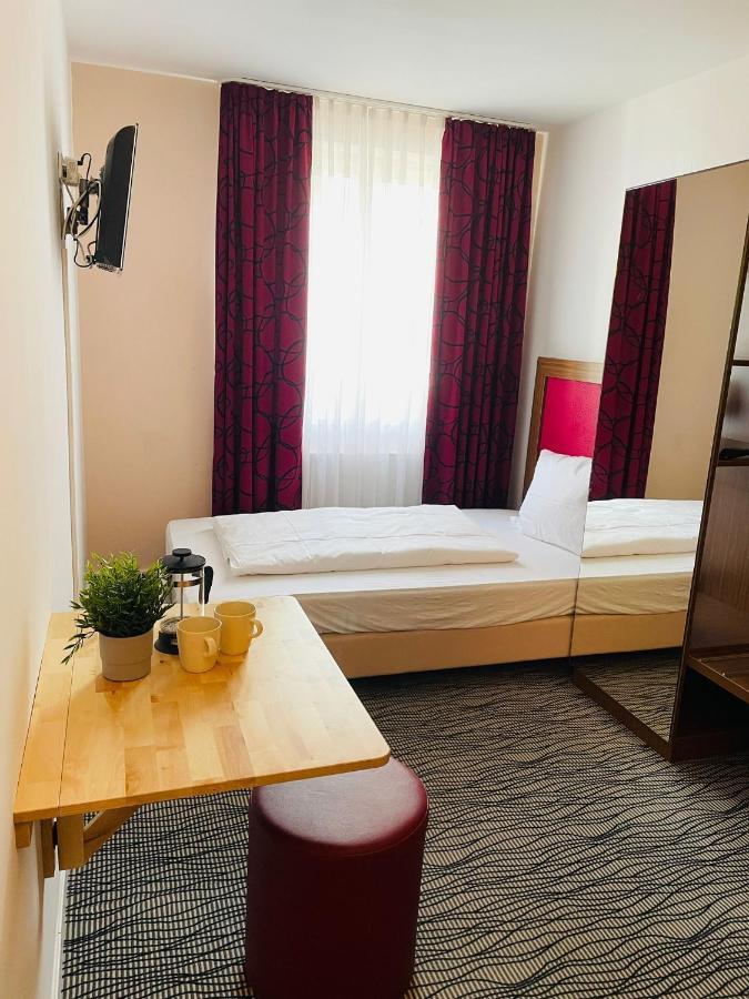 Point Hotel Apartments And Rooms 드레스덴 외부 사진